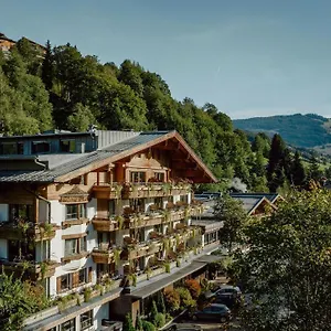 **** Hotel Familien Østrig
