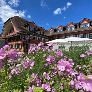 & Restaurant Sternen فندق