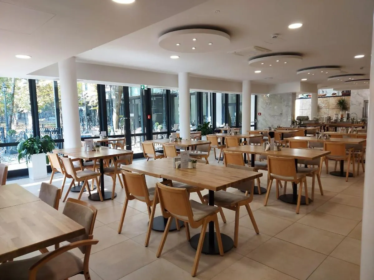 Gartenhotel Altmannsdorf Vienna 4*,  Austria